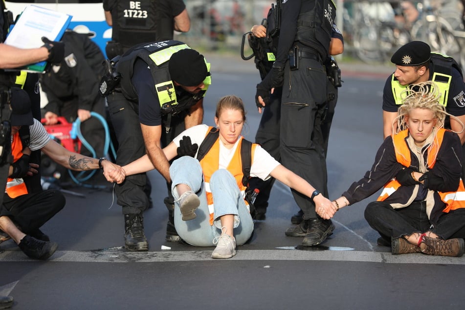 Lina Johnsen (26) von der "Letzten Generation" sagt zum Chemnitzer Prozess: "Unser Protest hört nicht bei einem Strafbefehl auf".