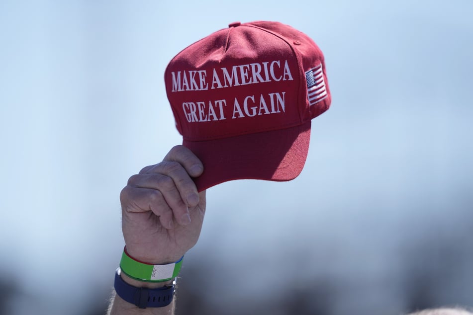 Eine "Make America Great Again"-Mütze löste eine Flugverspätung aus.