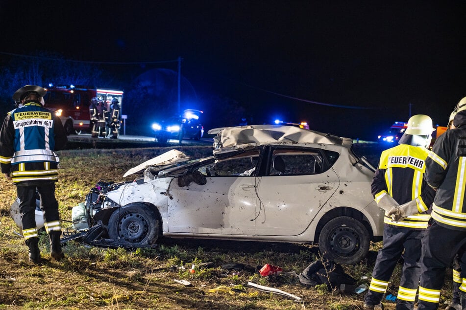 Das Auto musste abgeschleppt werden.