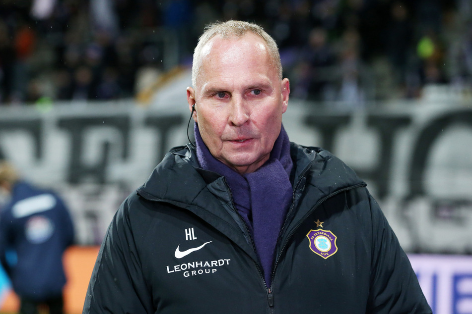 Clubchef Helge Leonhardt ruft für den FC Erzgebirge die ”Alarmstufe Rot" aus (Archivbild).