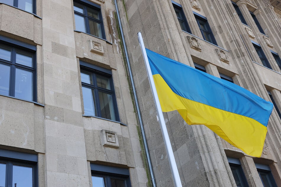 Ukrainische Flaggen an öffentlichen Gebäuden in NRW: Das ist der Grund