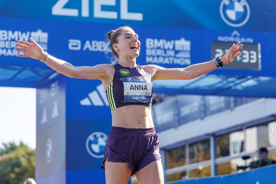 Anna Langerwisch (25) lief beim BMW Berlin Marathon als erste Deutsche durchs Ziel.