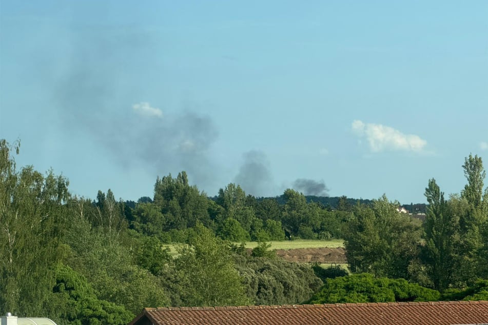 Anwohner wurden dazu aufgefordert, ihre Türen und Fenster geschlossen zu halten.