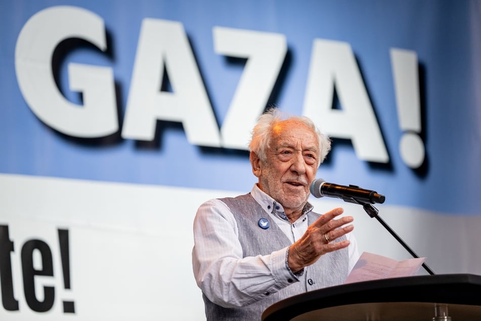 Der 90-Jährige macht sich für eine Zwei-Staaten-Lösung von Israel und Palästina stark.