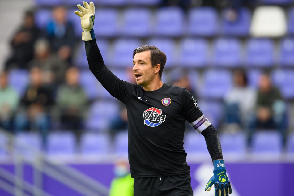 Keeper Martin Männel hütet seit mehr als 17 Jahren den Kasten von Erzgebirge Aue. 