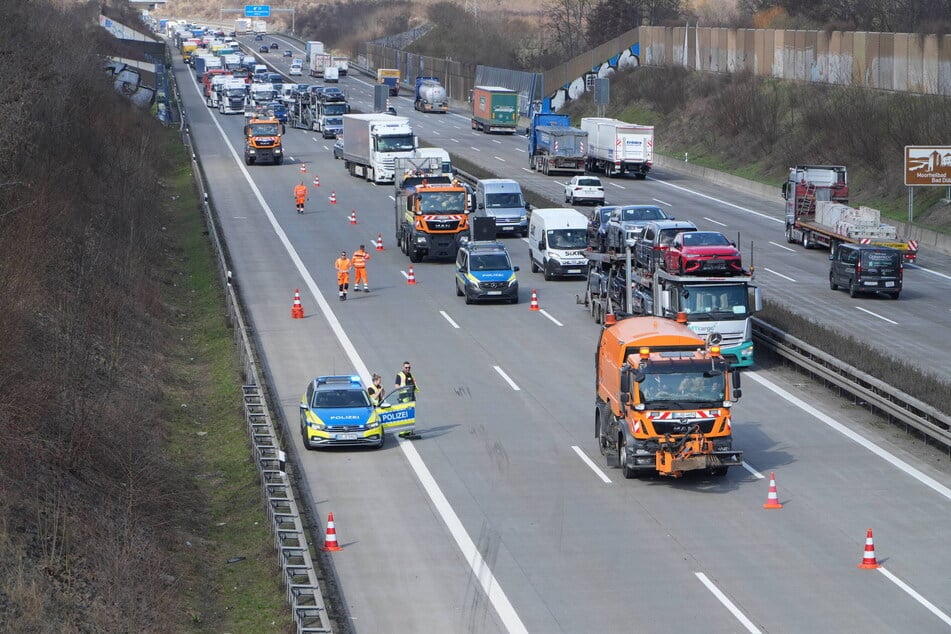 Es staute sich infolge des Unfalls auf der A14.