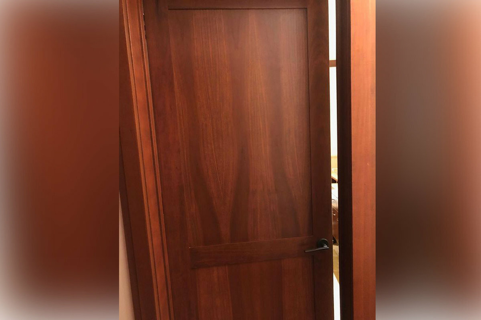 On Wednesday, Britney posted a lengthy caption to a photo of a door on her Instagram, which detailed her being locked in the bathroom. Many fans took it as a metaphor for the star seeking her freedom.