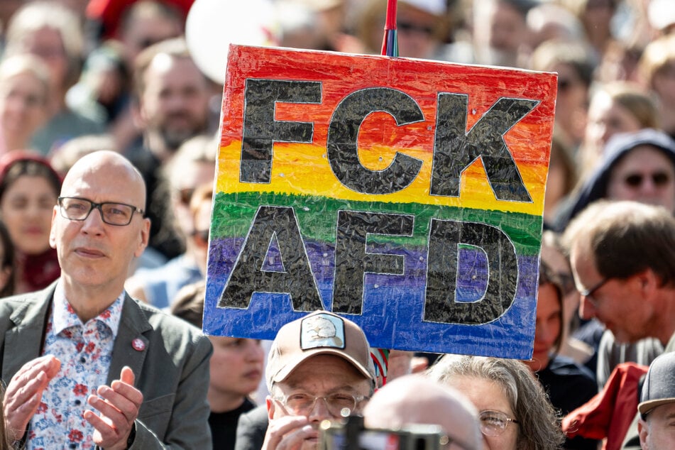 Bei bestem Wetter zogen tausende Berliner auf die Straße.