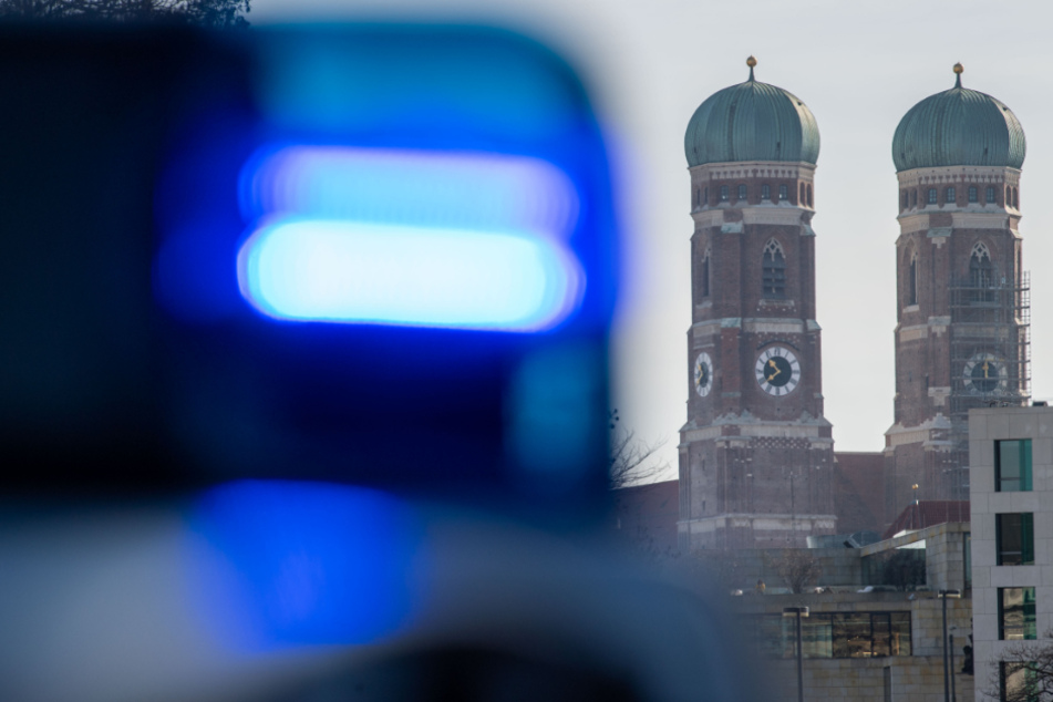 Eine junge Frau wurde an einem See in München Opfer einer Vergewaltigung. (Symbolbild)