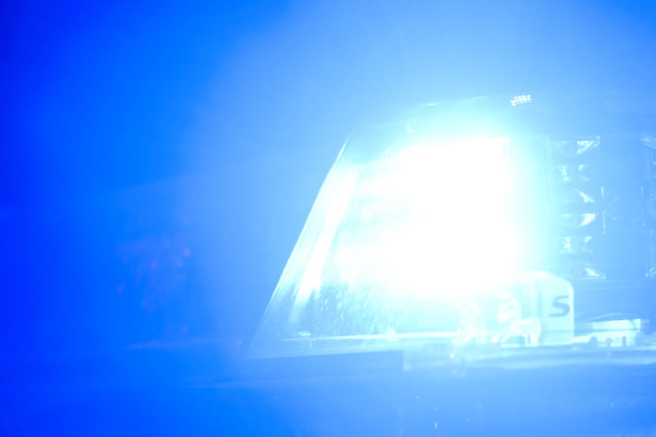 Dresden: Messer-Angreifer stürmt auf Polizisten zu: Mann in Dresden niedergeschossen!