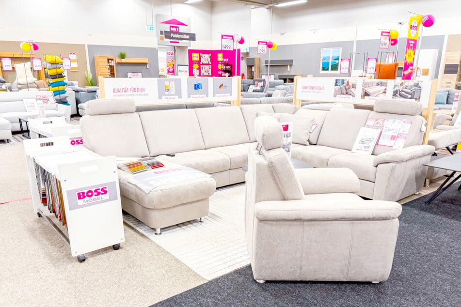 So viel Geld spart Ihr jetzt beim großen Sommerschlussverkauf von Möbel Boss