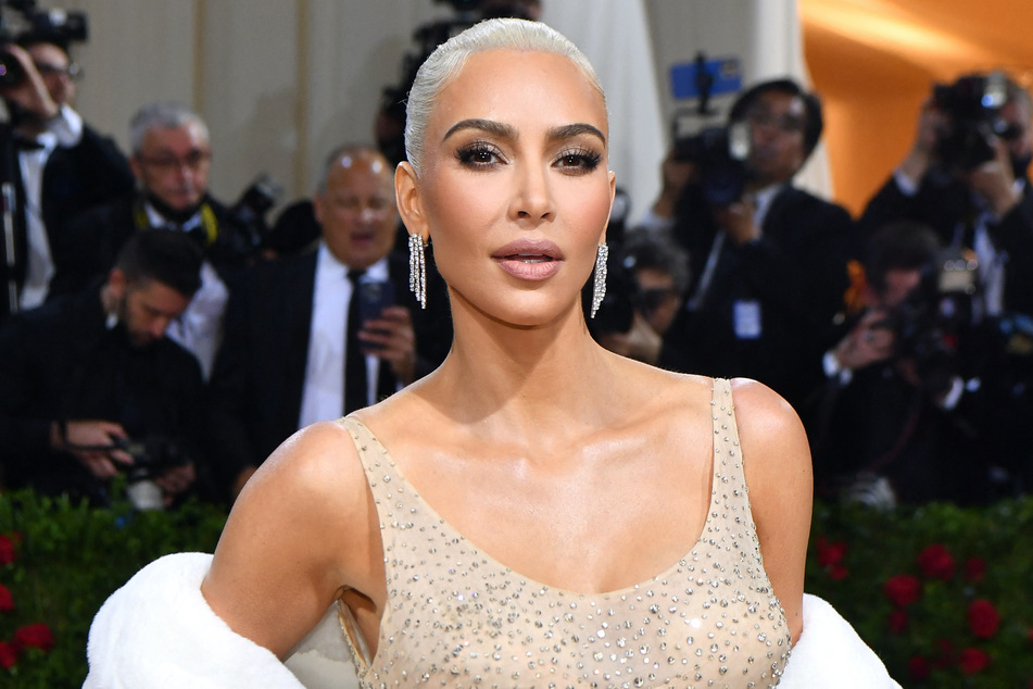 Kim Kardashian explained she almost missed out on a Met Gala event due to a bad psoriasis flare-up.