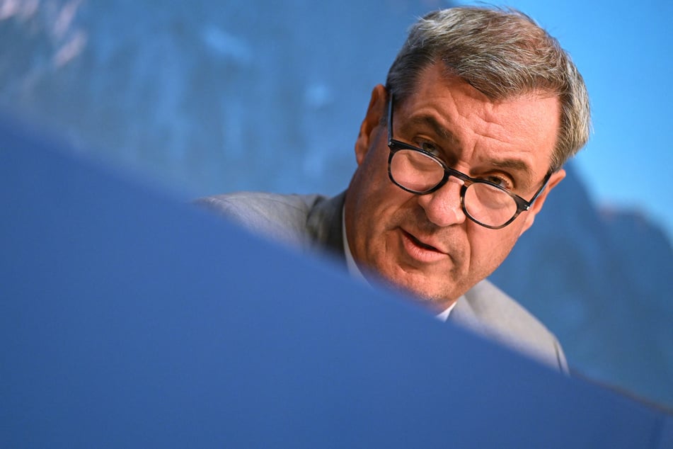 Angesichts des deutlichen Wahlergebnisses der AfD fordert CSU-Chef Markus Söder (59) "ausbalancierte" Reformen.