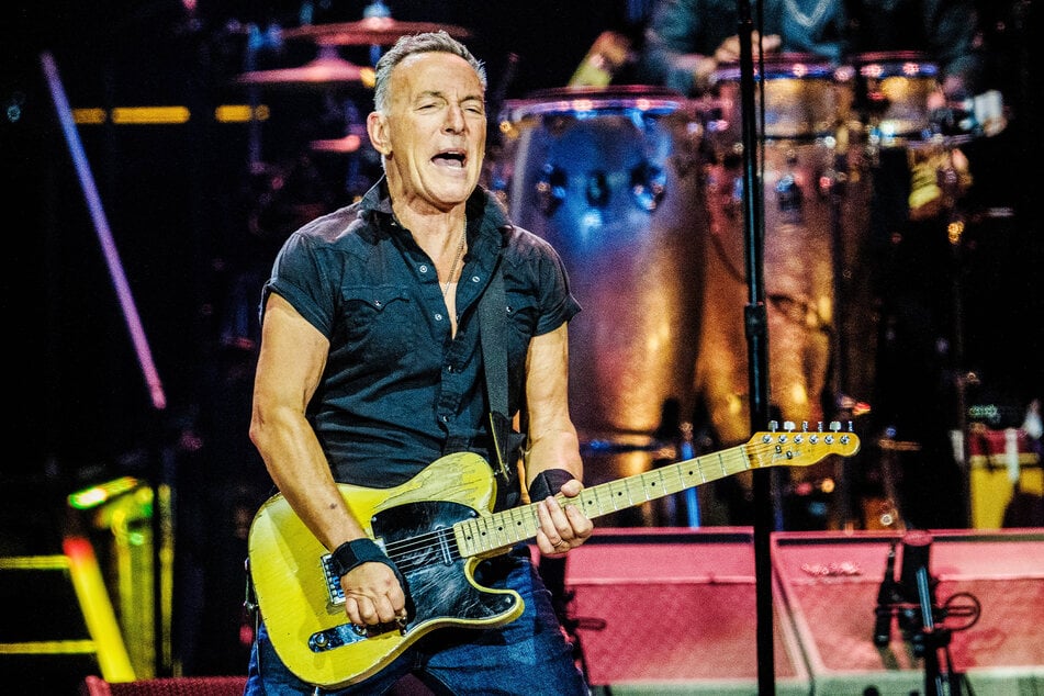 Bruce Springsteen (73) muss sich auf ärztliches Anraten in diesem Monat schonen.