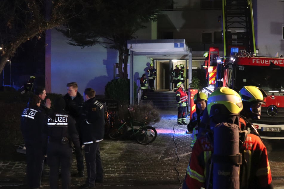 Die Polizei untersucht, wieso das Feuer im Kellerraum entstehen konnte.