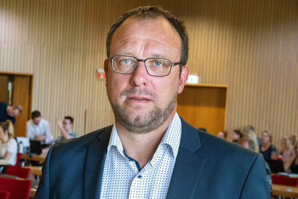 Stadtrat Holger Hase (47, FDP) spricht von einem "Skandal", will im städtischen Parlament für Aufklärung sorgen.