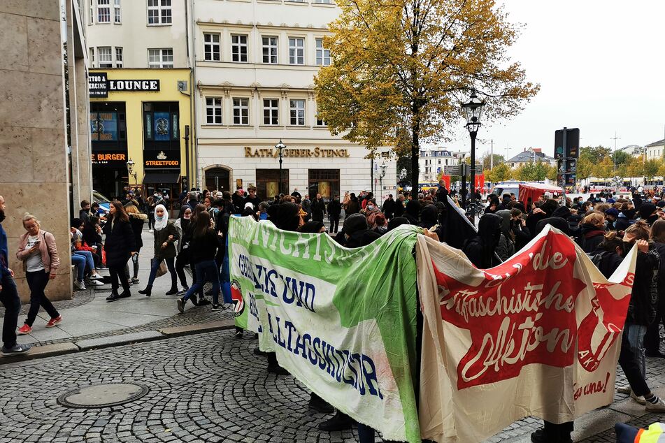 Durch den "Antifaschistischen Spaziergang" kann es zu Verkehrseinschränkungen kommen.
