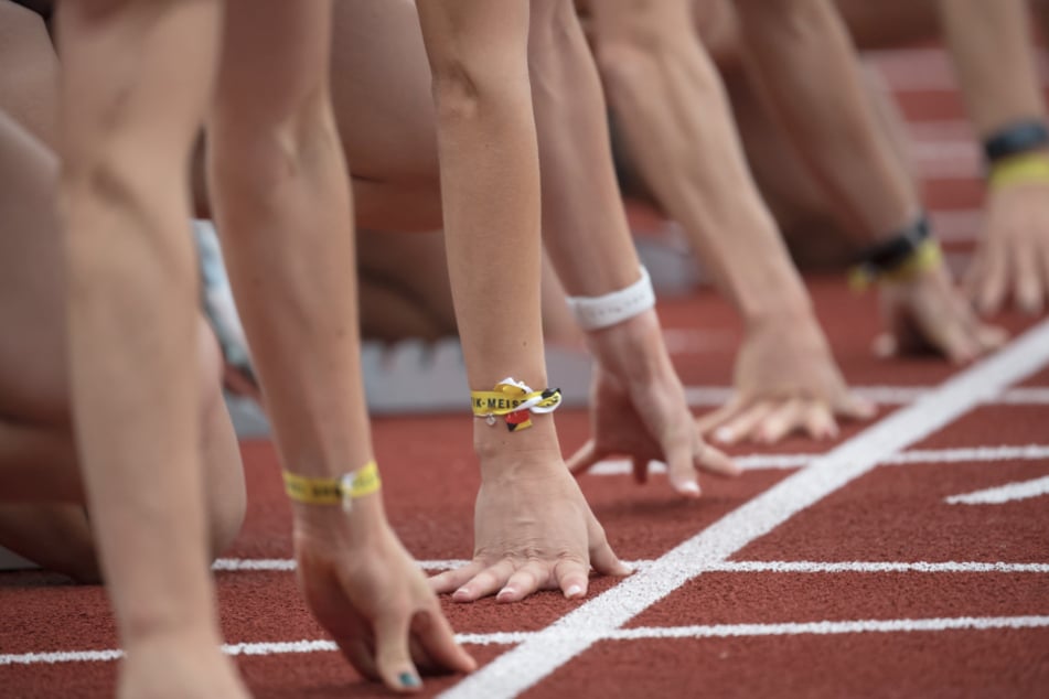 Bei einem Leichtathletik-Meeting in Karlsruhe werden mehr als 100 Spitzen-Athleten von allen Kontinenten starten. (Symbolbild)