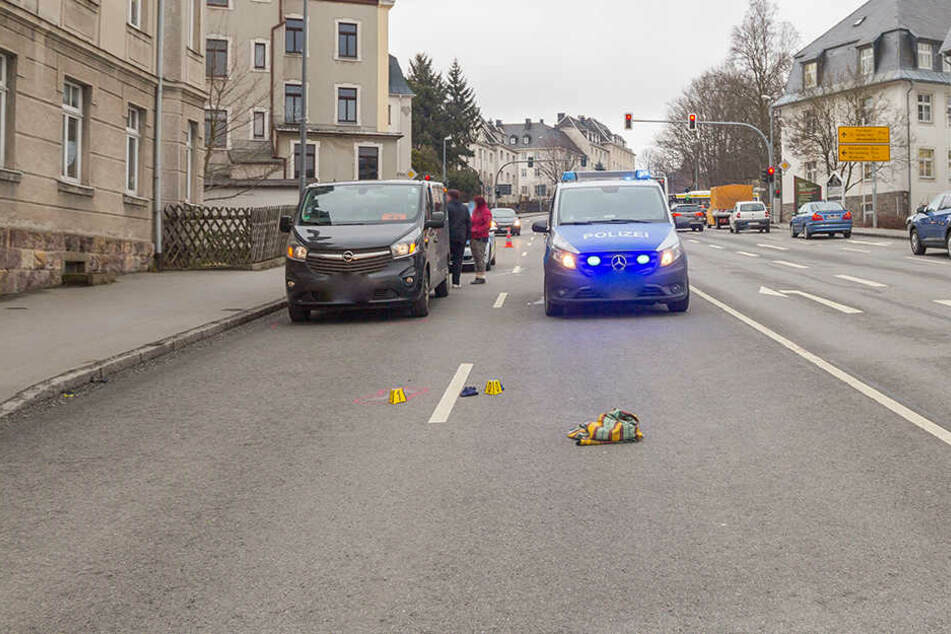Im März 2018 hatte der Angeklagte an der B 95 in Annaberg-Buchholz eine Passantin übersehen.