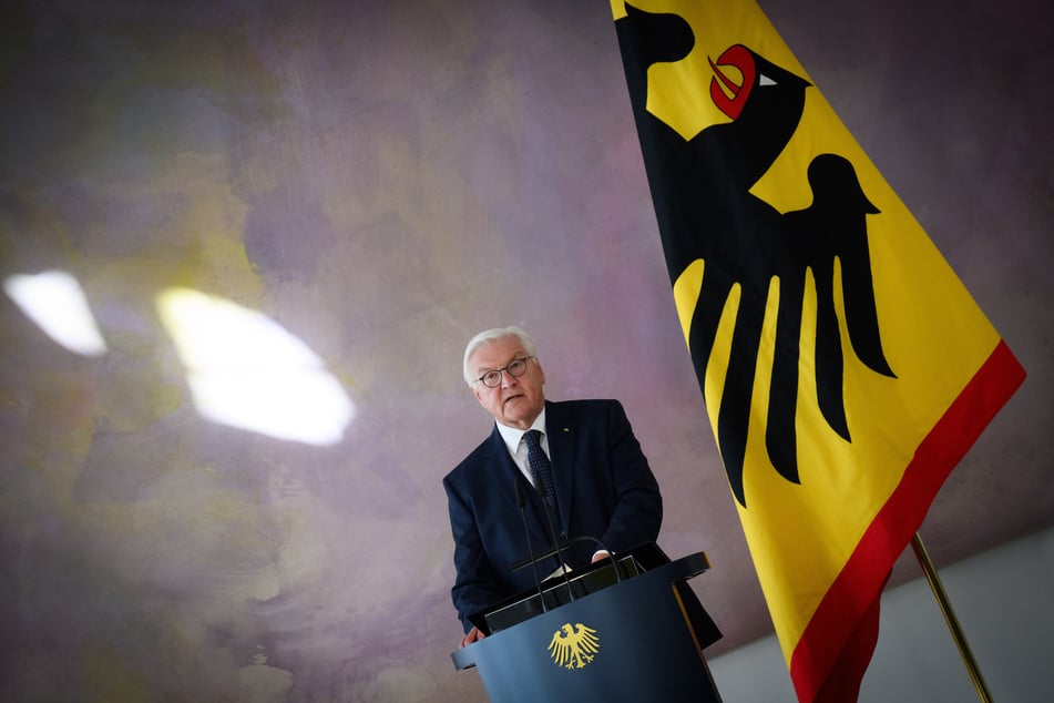Welche Lehren ziehen wir aus dem Ende des zweiten Weltkriegs? Diese Frage wird Bundespräsident Frank-Walter Steinmeier (69) bei einer Gedenkstunde im Bundestag beschäftigen.