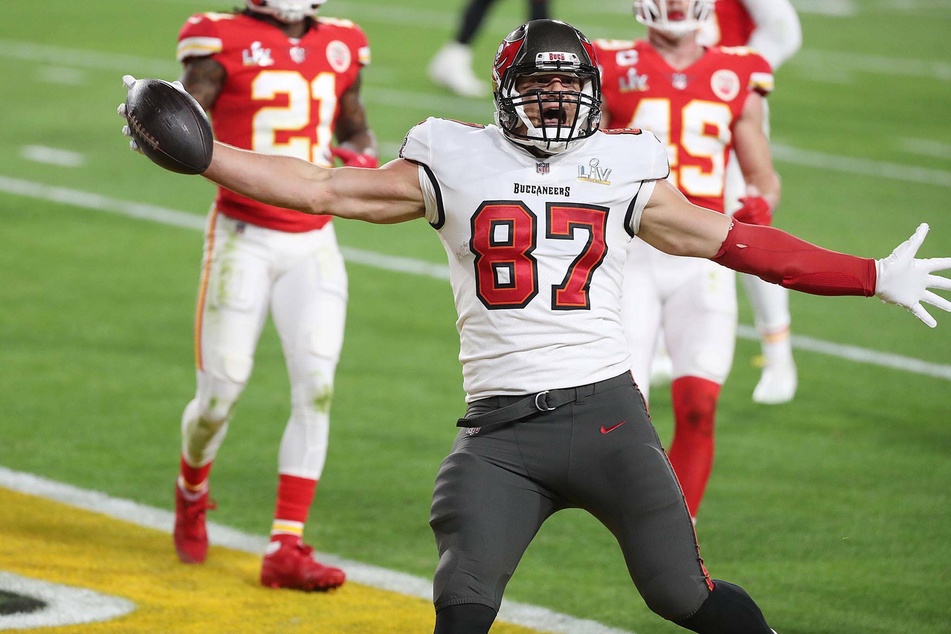 Buccaneers tight end Rob Gronkowski celebrates as he scores a touchdown in the Buccaneers' Super Bowl win.