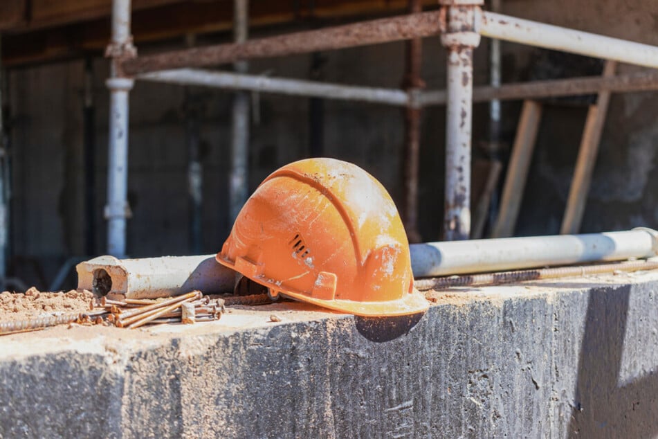 Der Dieb war auf einer Baustelle eingebrochen und hatte mehrere Gegenstände geklaut und einen Eimer als Toilette benutzt. (Symbolfoto)
