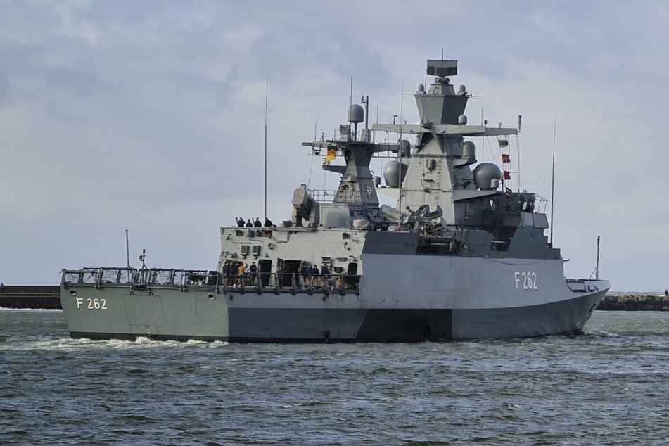 Deutsches Marineschiff "Erfurt" zur Verstärkung der Nato-Nordflanke aufgebrochen