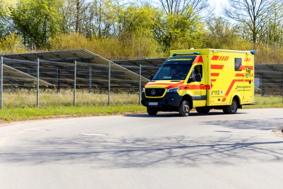 Wer ist hauptberuflich Superheld und kann mit diesem Auto Leben retten?