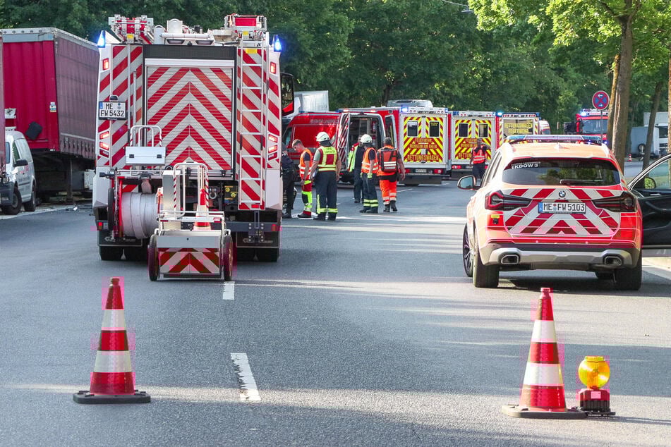 Polizei, Feuerwehr und Notdienst waren vor Ort im Einsatz.