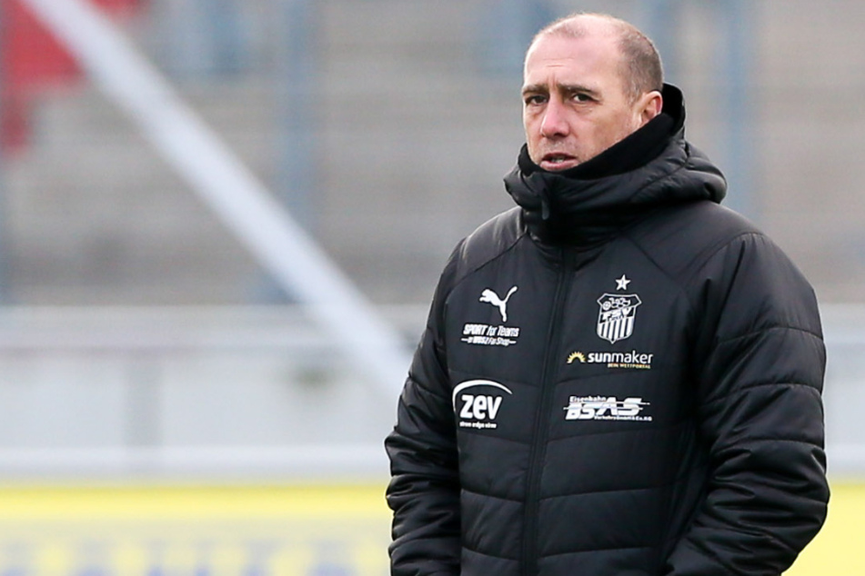 Machte auf der Pressekonferenz nach der Pleite gegen Magdeburg seinem Unmut Luft: FSV-Coach Joe Enochs.