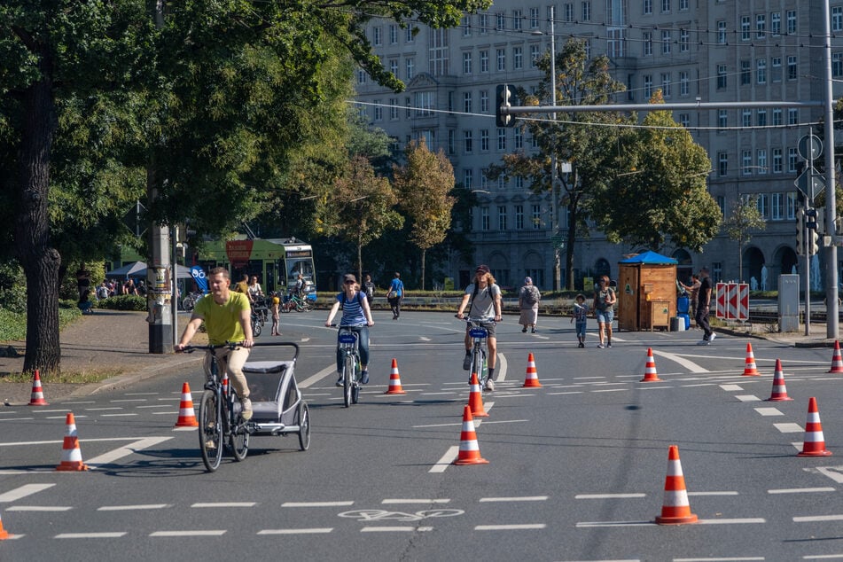 So viel Platz: Am Sonntag konnten sich Leipzigs Radfahrer so richtig ausbreiten.