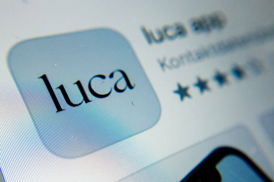 Die Luca-App ist in der Corona-Pandemie auf vielen Mobiltelefonen heimisch geworden und soll bei der Kontaktverfolgung helfen.