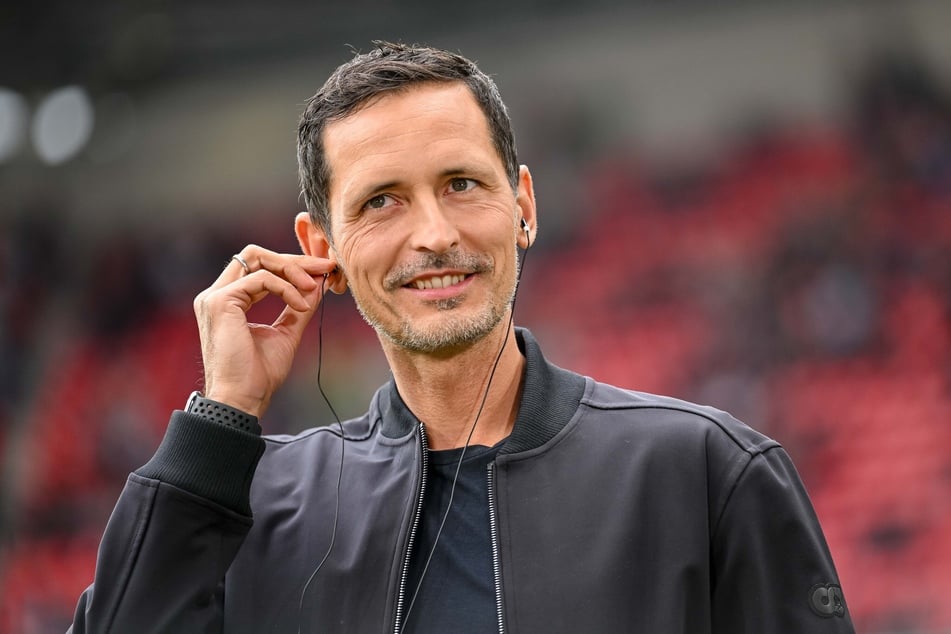 Toppmöller lobte einen Tag vor dem Spiel Borussia Dortmund in den höchsten Tönen, vertraut seinen eigenen Spielern aber voll und ganz.