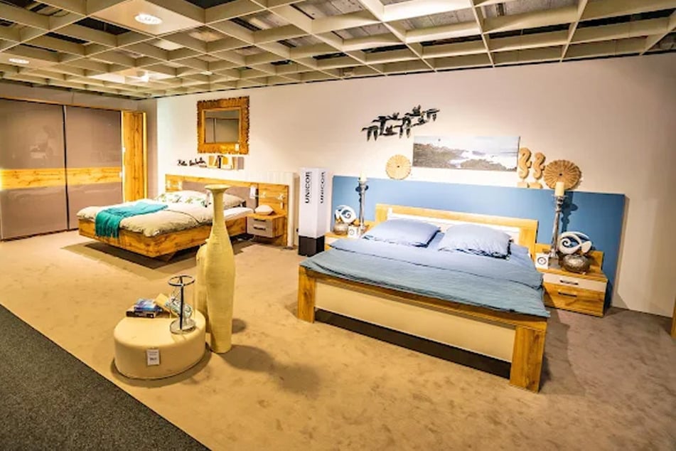 XXXLutz verkauft am Sonntag (1.3.) Möbel mega günstig