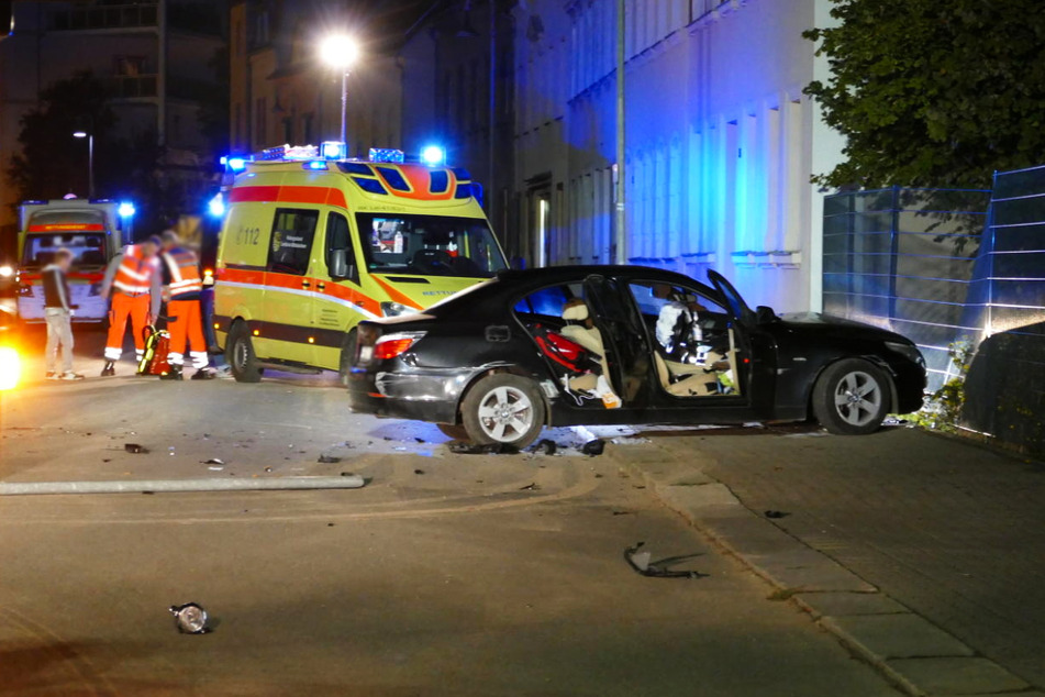Am Freitag baute ein BMW-Fahrer (30) in Hartha im Suff ebenfalls einen Unfall. Dabei erfasste er ein Mädchen (†6), das noch am Unfallort verstarb.