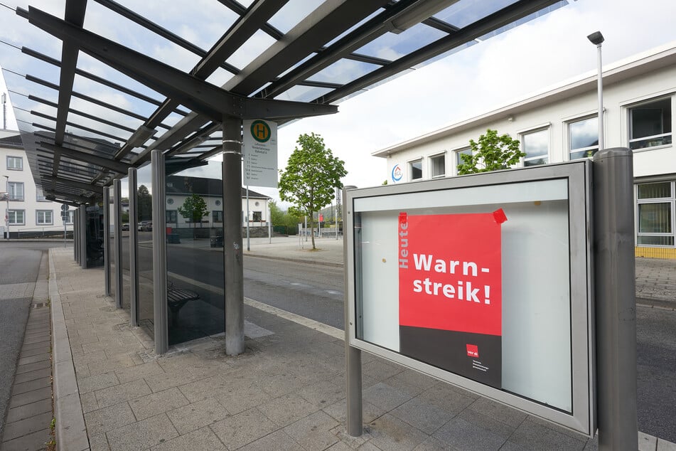 Die Gewerkschaft ver.di hat zu Warnstreiks im privaten Omnibusgewerbe aufgerufen. (Symbolbild)