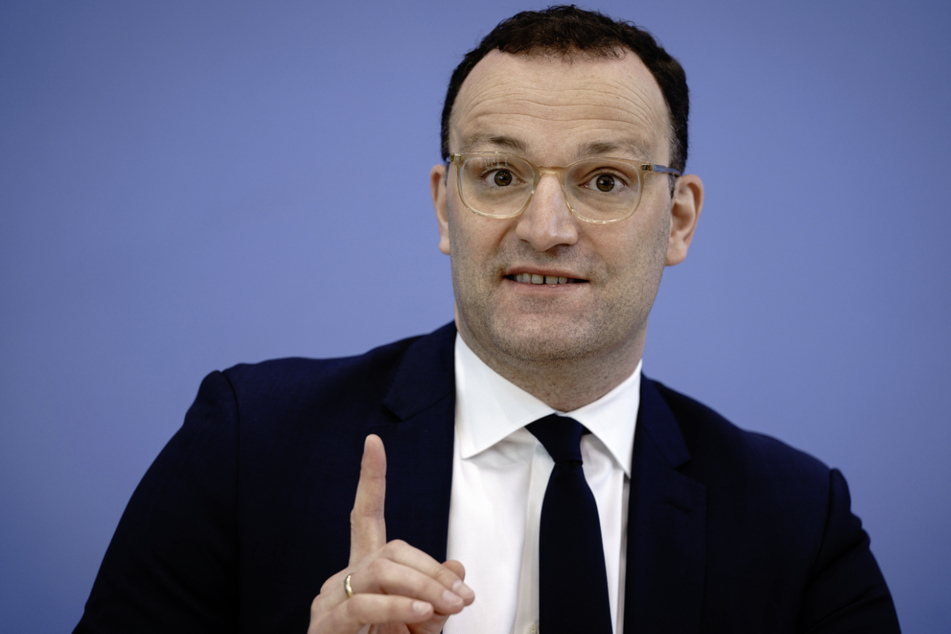 Bundesgesundheitsminister Jens Spahn (41, CDU) hatte gesagt, ihm lägen Meldungen vor, wonach in Baden-Württemberg Impfstoff seinen Weg nicht zu Patienten finden würde.