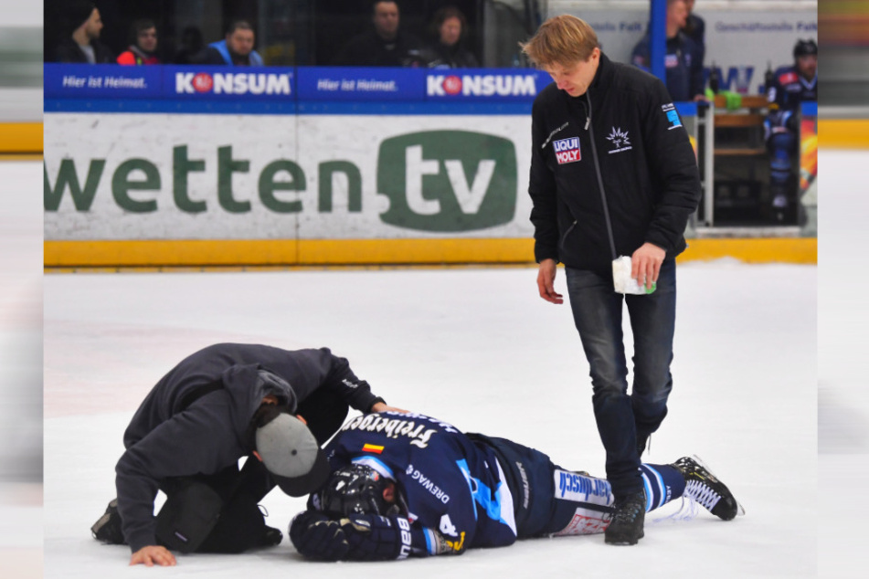 Verteidiger Steve Hanusch lag nach einem Check auf dem Eis. Der Eislöwe hat sich an der Schulter verletzt.