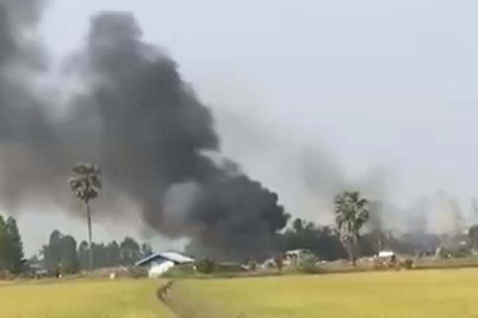 Die Feuerwerksfabrik explodierte aus noch zu klärender Ursache.