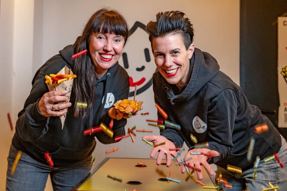 "Aus Liebe zur Wurst" – das ist seit 20 Jahren der Slogan von Susanne (49, l.) und Simone (45) Meyer-Götz.
