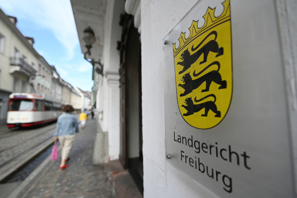 Neben der Haftstrafe ordnete das Landgericht auch die Sicherungsverwahrung an. (Archivbild)