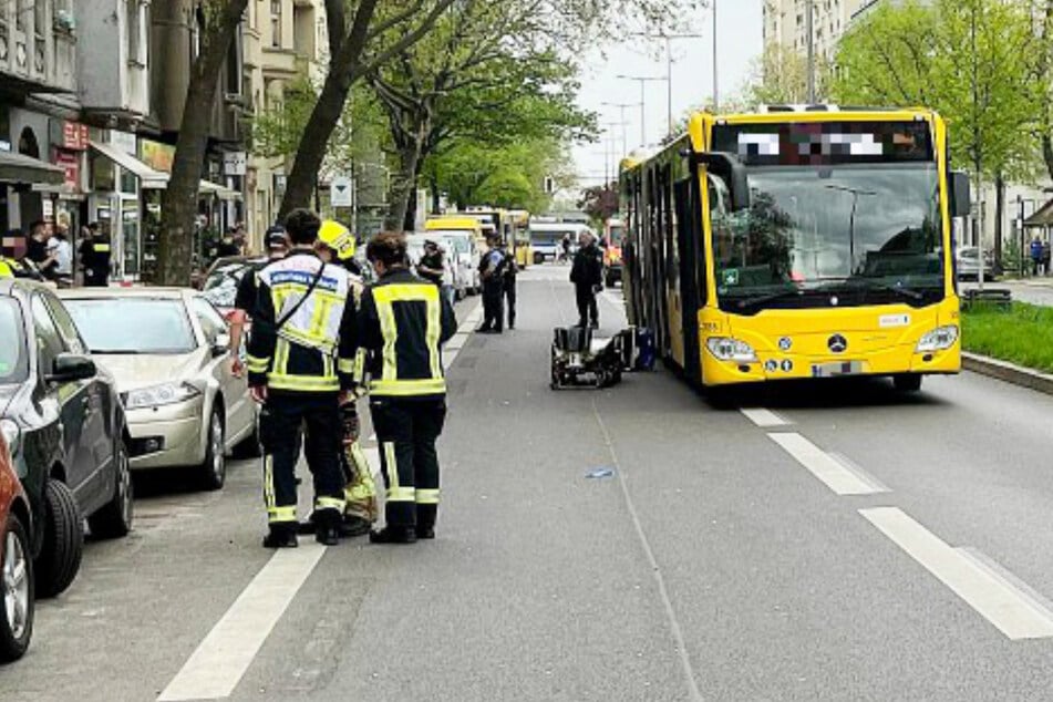 BVG-Bus legt Vollbremsung hin: Zehn Verletzte!