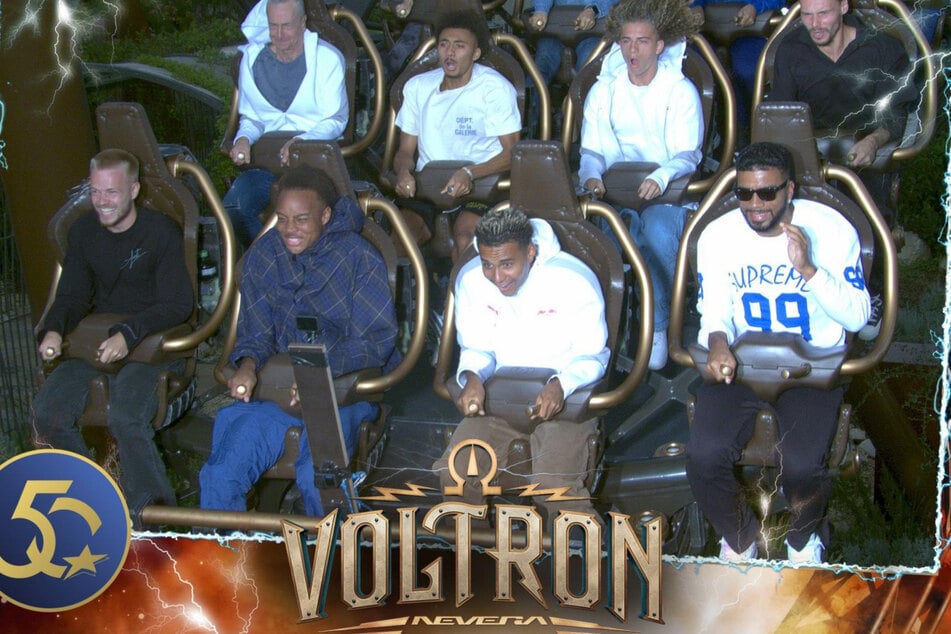 Sichtlich Spaß hatten die Spieler von RB Leipzig am Sonntagnachmittag im Europapark, wobei man sich bei der oberen Reihe nicht ganz sicher sein kann.