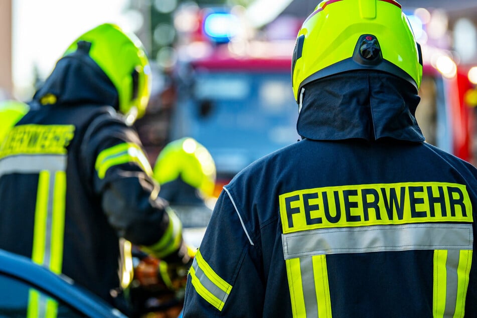 Dutzende Feuerwehrleute waren im Einsatz, um den Brand zu löschen. (Symbolbild)