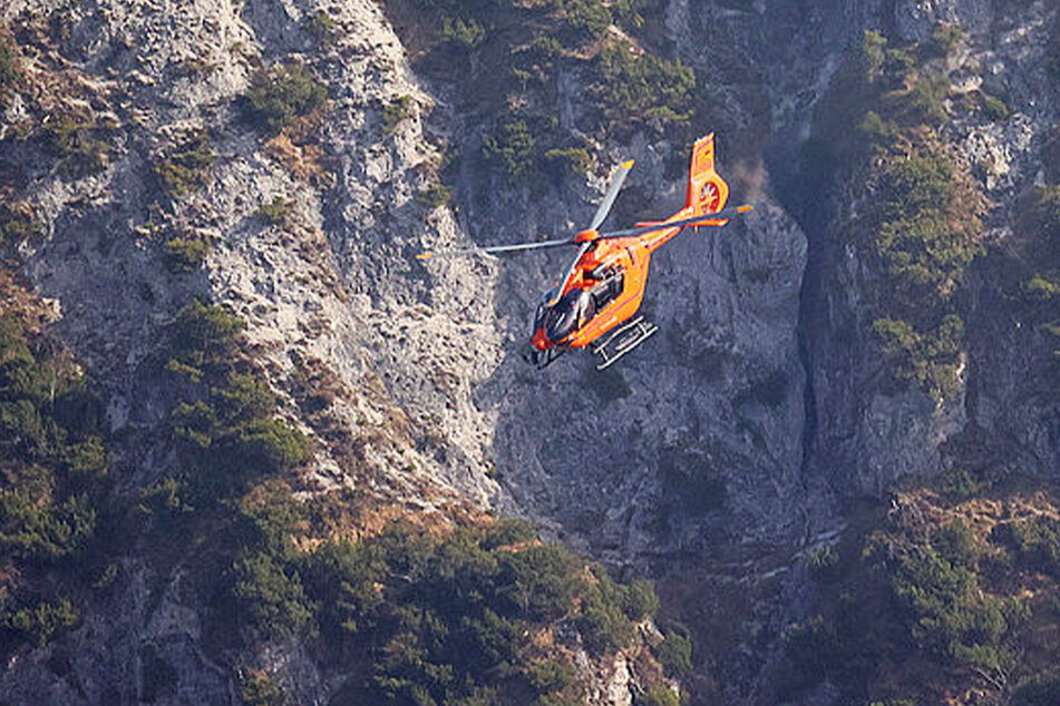 Mit dem Hubschrauber "Christoph 14" wurde der Junge aus dem reißenden Gebirgsfluss gerettet.
