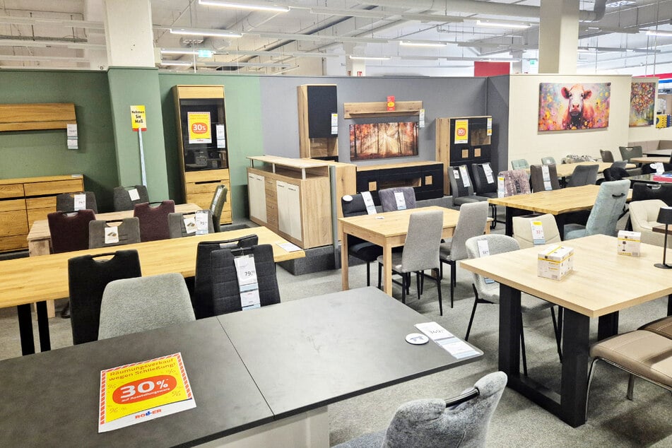 Wegen Schließung läuft bei diesem Möbelhaus eine einmalige Rabatt-Aktion