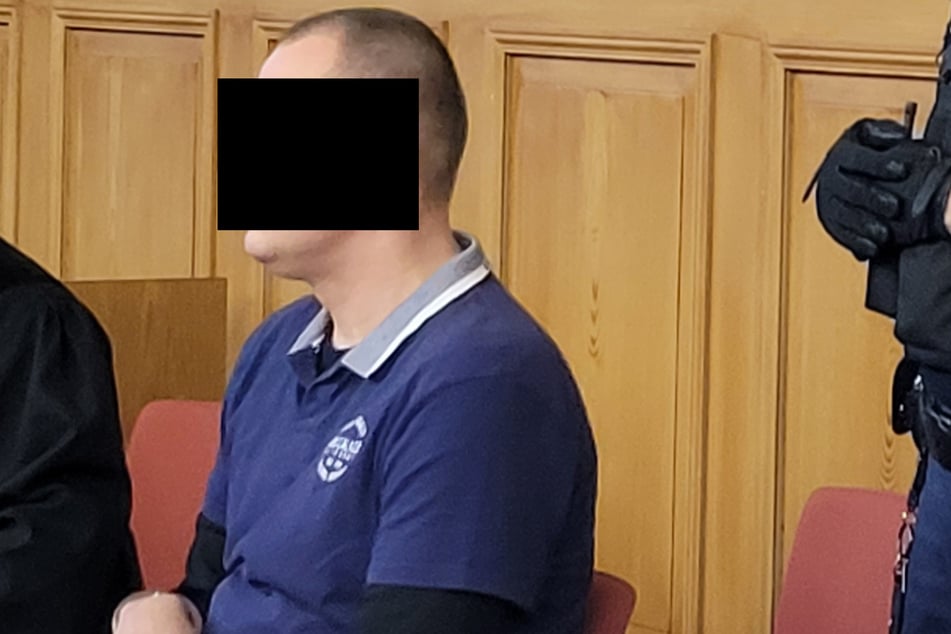 Der Pole Edmund R. (43) soll im Alkoholrausch einen Bekannten lebensgefährlich verletzt haben.