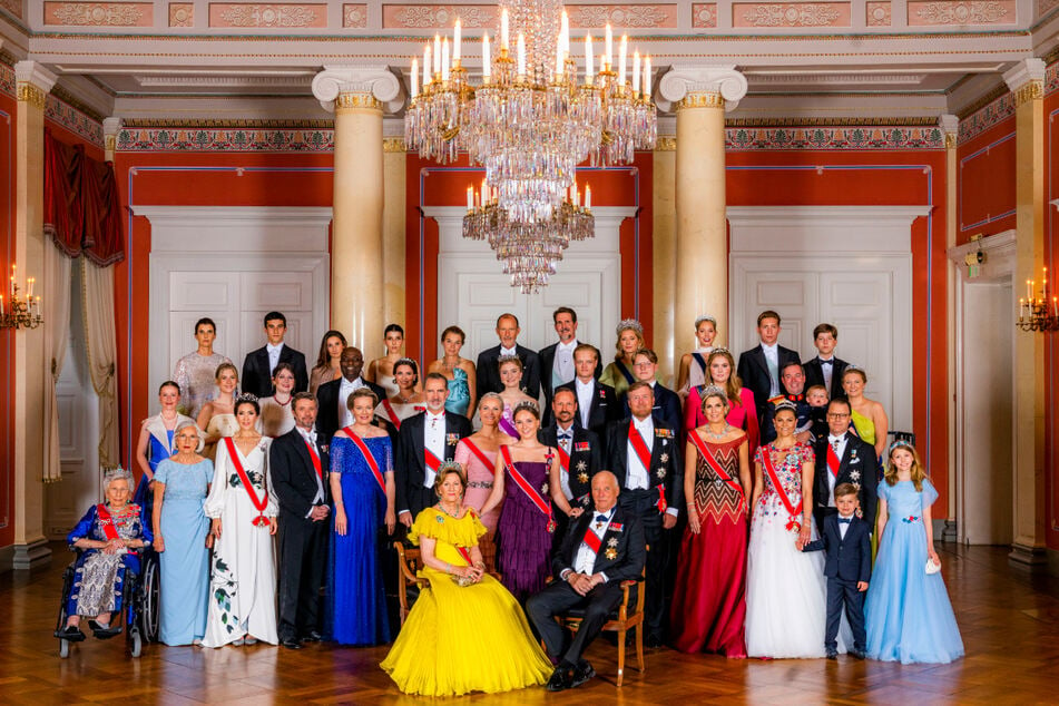 Die königliche Familie posierte auch für ein imposantes Gruppenfoto.