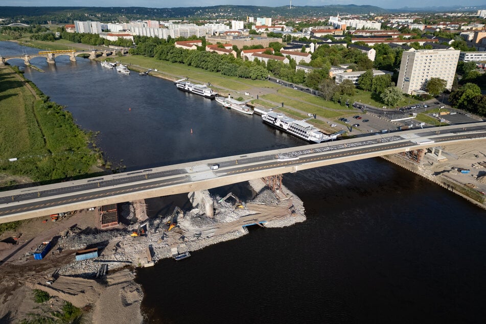 Ein AfD-Antrag für die Errichtung einer Behelfsbrücke anstelle der eingestürzten Carolabrücke wurde am Donnerstag im Stadtrat abgelehnt.