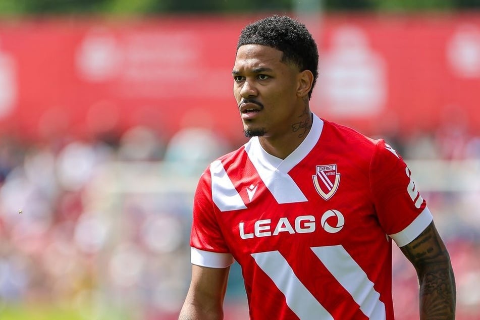 Justin Butler (24) trug drei Wochen als Testspieler das Trikot von Energie Cottbus. Jetzt kommt es zur festen Verpflichtung.